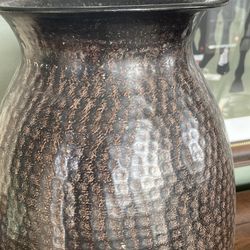 Free Metal vase