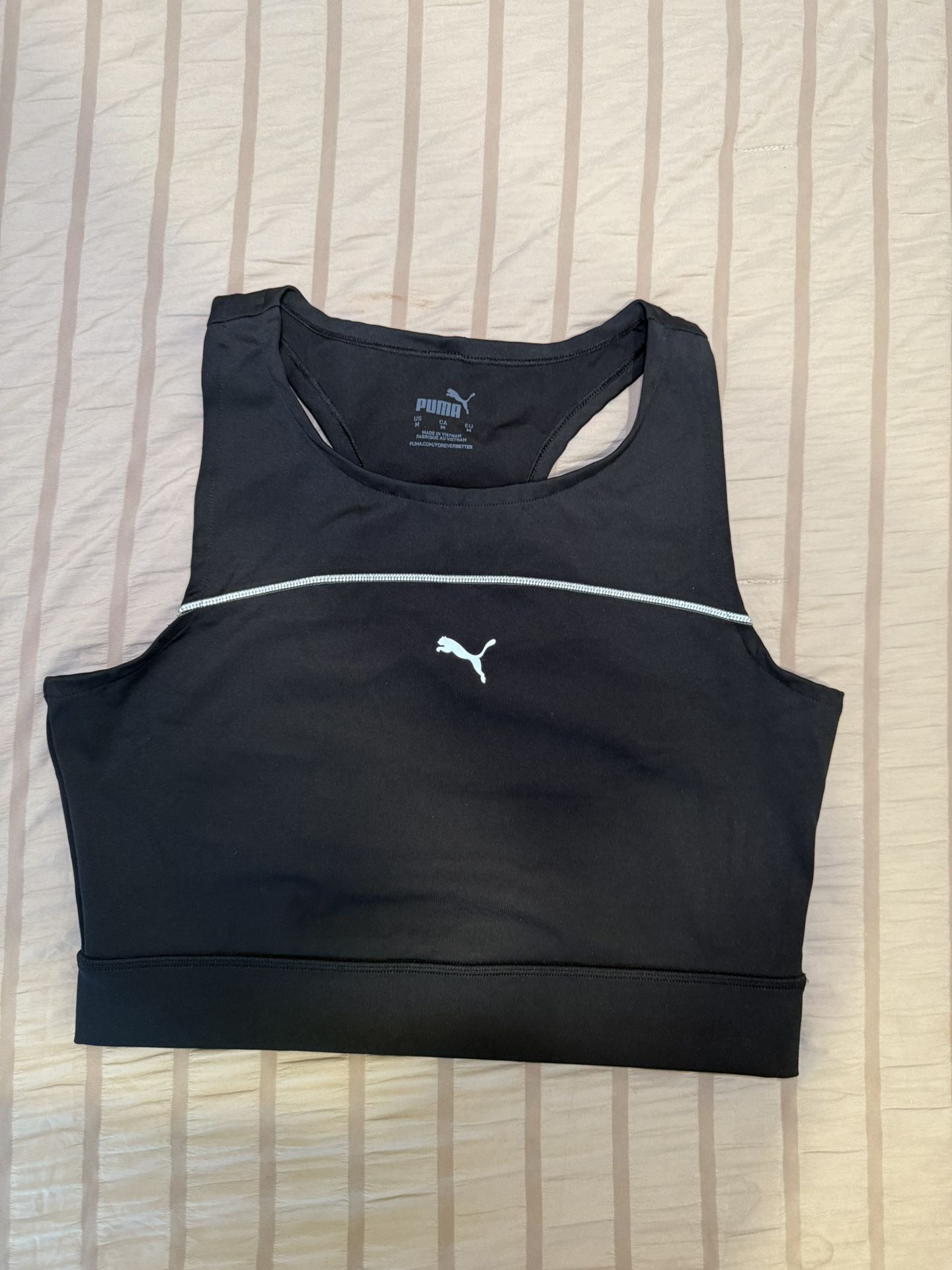 Puma women’s active crop top size M