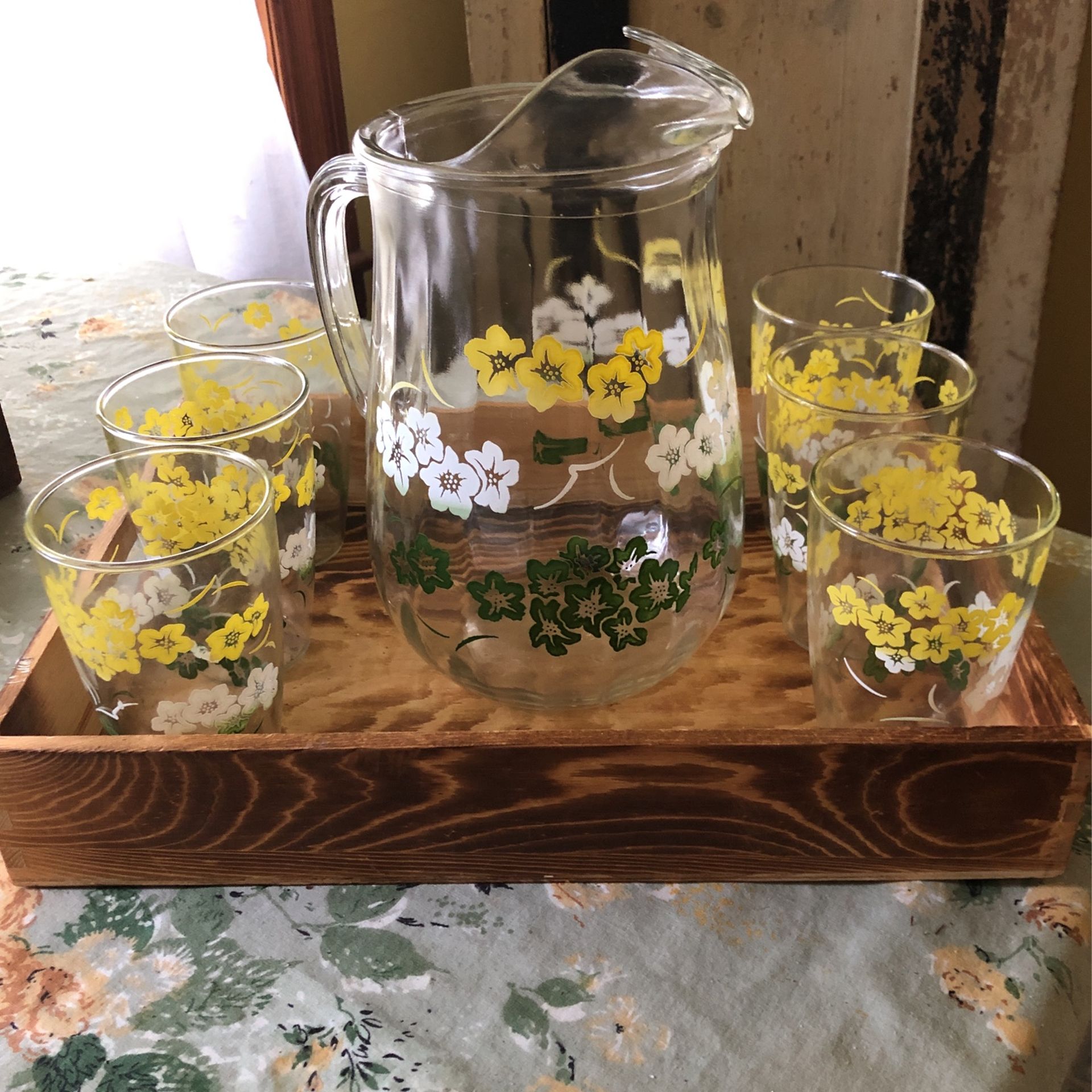 60’s Vintage Glass Pitcher/6 Glasses, Great For Picnics& Gatherings