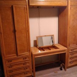 Wardrobe With Closet  (Has Shelves), Drawers and Vanii