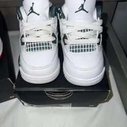 Jordan Retro 4 