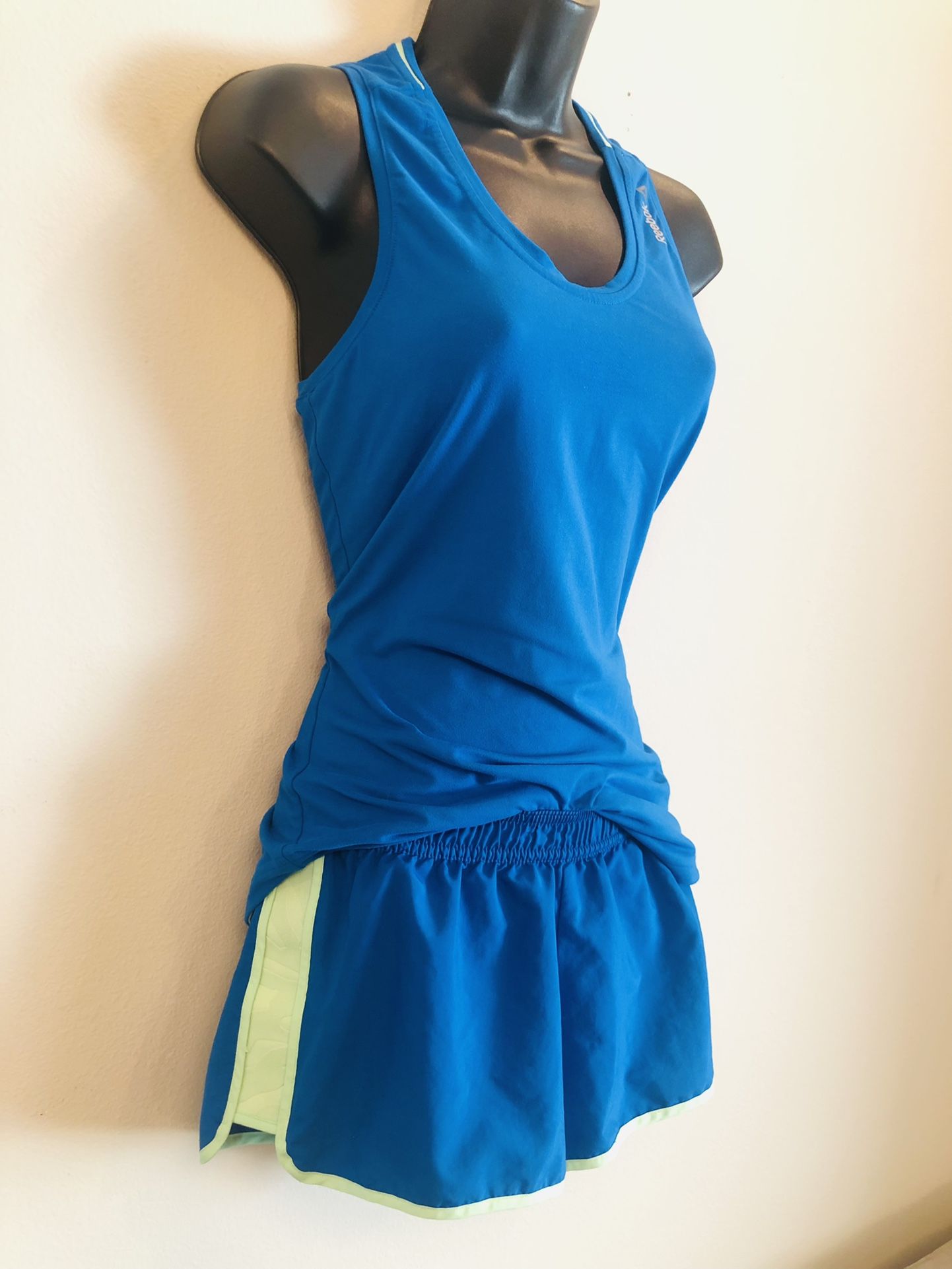 NWOT Reebok Speedwick Running Tank and Short Set XS in Blue and Surf Green