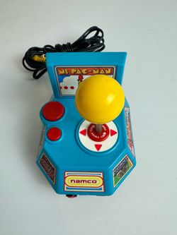 Ms. Pac-Man Namco TV Game 2004 5-in-1 Plug & Play Joystick Jakks Pacific