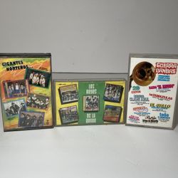 Cassettes De Banda y Norteno