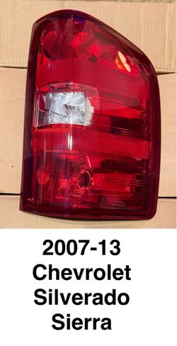 2007-13 Chevrolet Silverado Sierra Tail Light