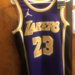 NWT Nike Jordan Lebron James Lakers Swingman Statement Edition Jersey