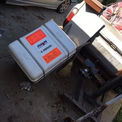 Life Raft 8 Man "AVON" brand New, I never opened It  But I Believed It Needs To Be Have A certified Updated.