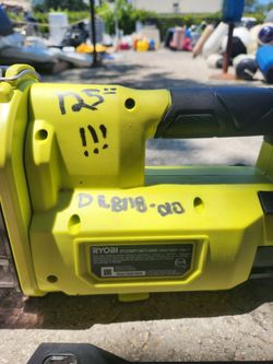 DE8118-010 Ryobi Transfer Pump With Hose, Charger, Mount and Manual