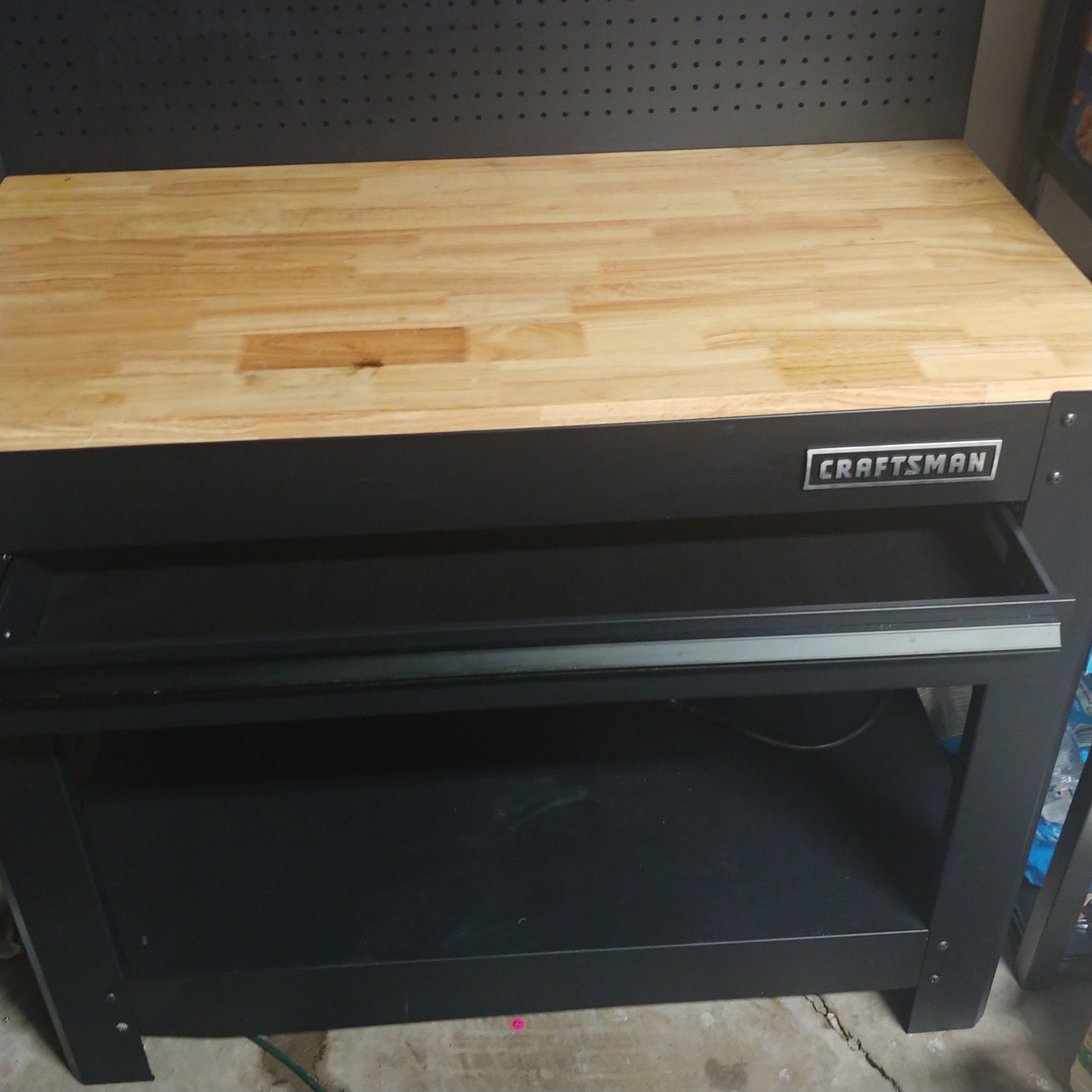 45 inch work bench with storage ..perfect shape