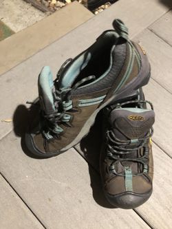 Keen woman sneakers
