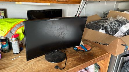Samsung Curved Screen monitor