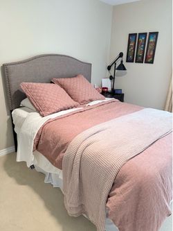 Queen Headboard and Frame with Foundation