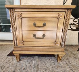 MCM American of Martinsville Nightstand with Dovetailing