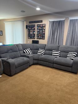 Sectional couch