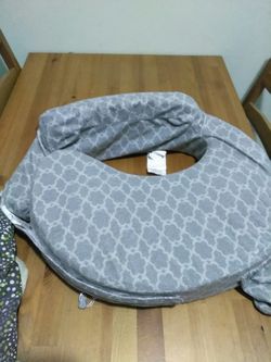 Breastfeeding pillow
