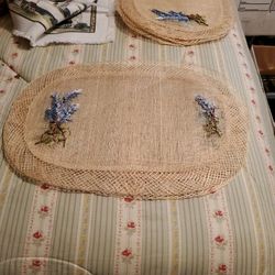 Embroidered Placemats (6)