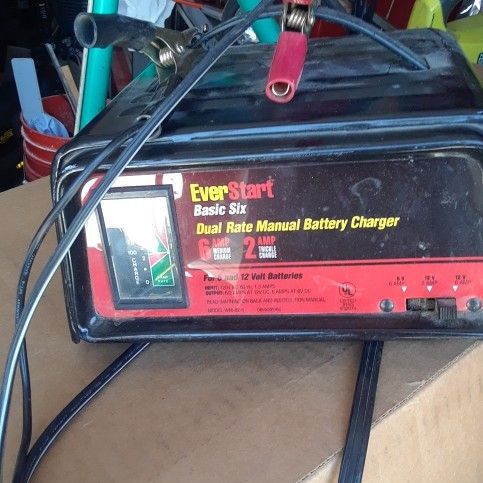 EverStarr Battery Charger 12v & 6v for Sale in Temecula, CA - OfferUp