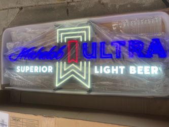 NIB Michelob Ultra Dominator 4 Foot LED
