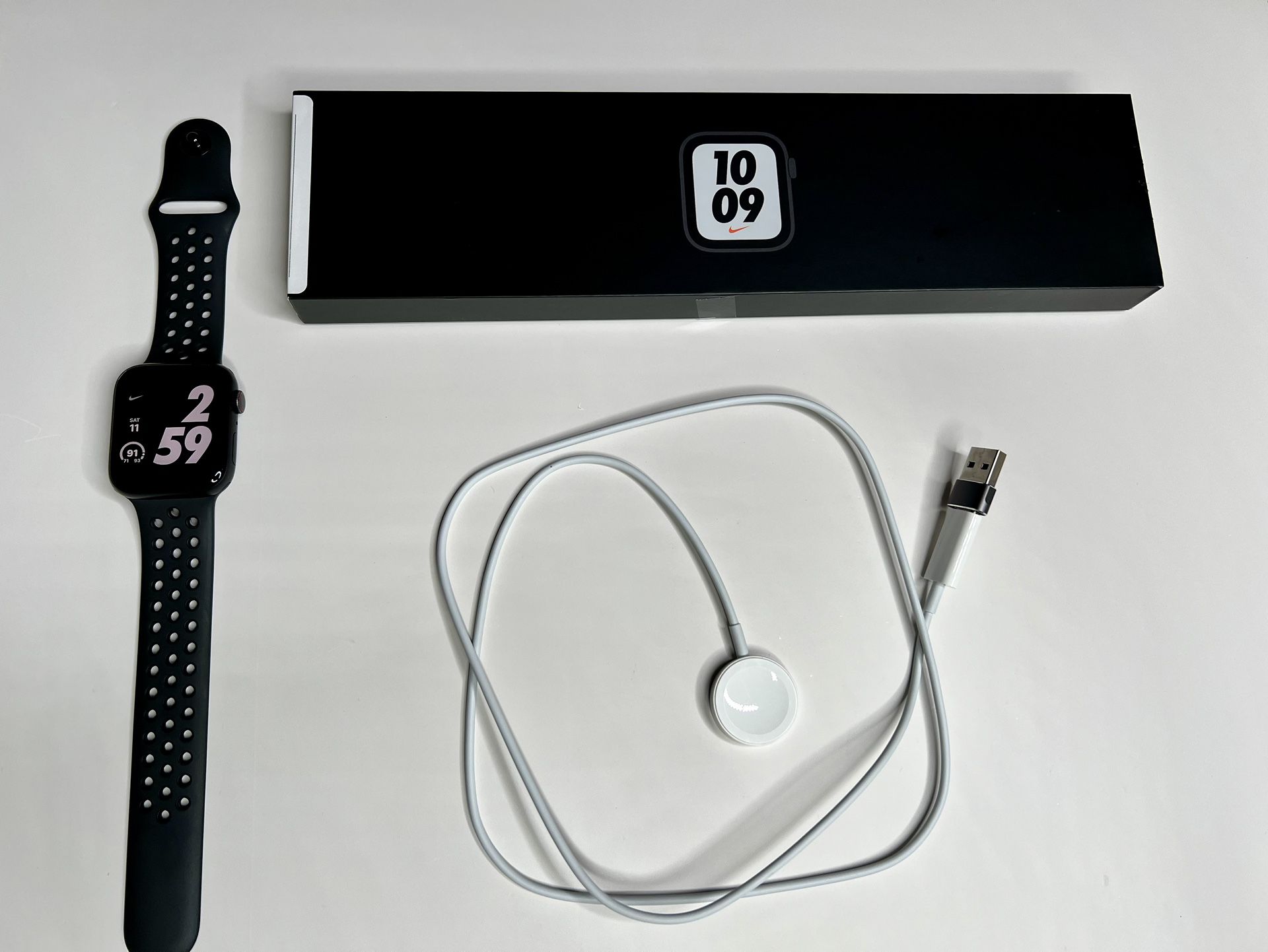 Nike Apple Watch 44mm Black