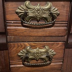 Lovely Antique Eastlake Dresser
