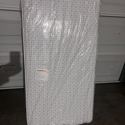 New in Box - Sealy Baby Firm Rest Antibacterial Breathable Crib Mattress