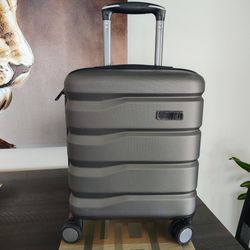 it -small suitcase for 15 pounds