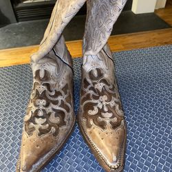 Female Cowboy Boots 