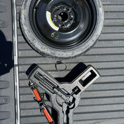 2019 Nissan Sentra New Spare tire, Jack and Toolkit, Floor mats, Seat Covers and Trunk Mat (Fits 2013 to 2019)