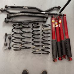 2024 Jeep JLU Rubicon Stock Suspension 