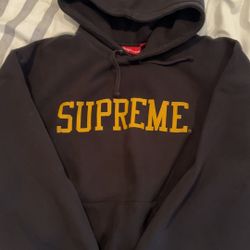 Supreme Hoodie 