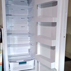 Unique Hisense Conversion Refrigerator OR freezer  13.6 Cubic Feet