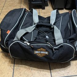 Harley Davidson Large Duffle With Wheels New