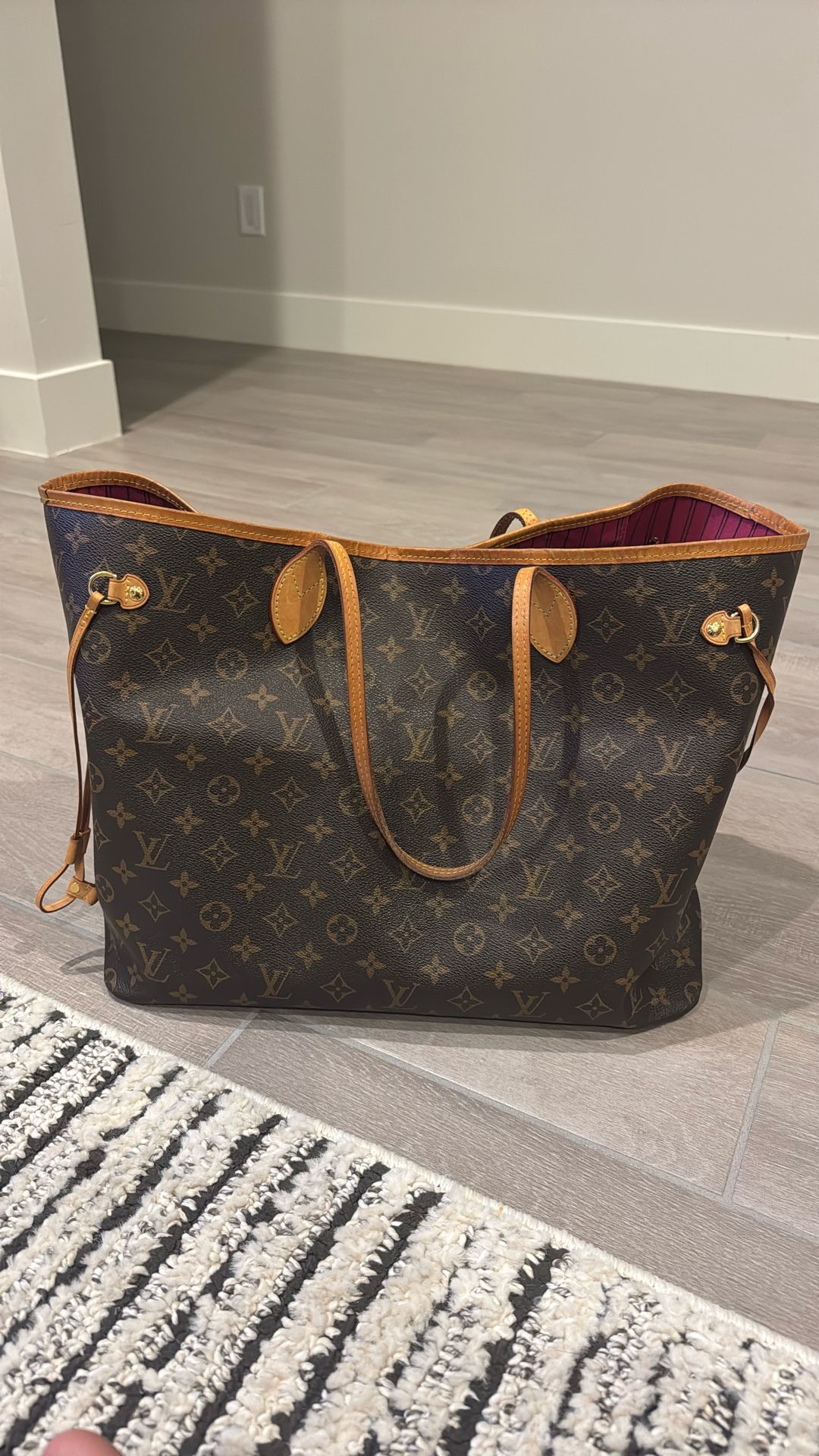 Louis Vuitton Neverfull