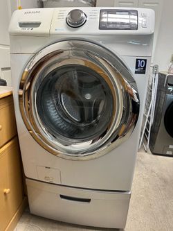Samsung Front Load Washer w/ Pedestal – Works Great – WF42H5200AW