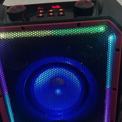 Blackweb Bluetooth Speaker 