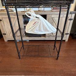 Wire storage rack