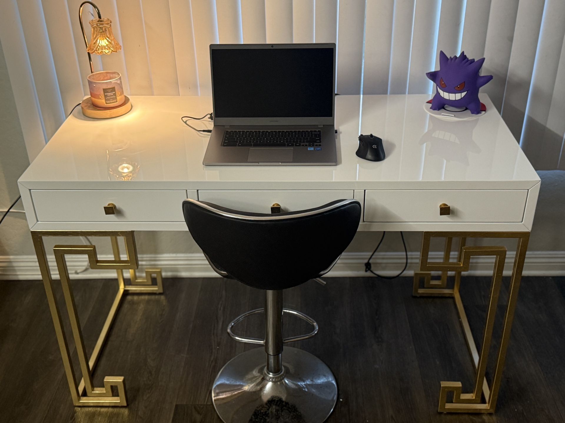 Safavieh Couture Valeria Lacquer Writing Desk in White