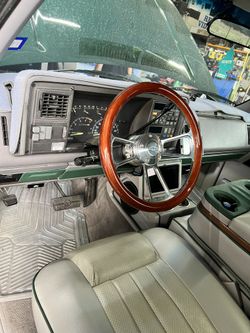 Custom Steering Wheels. Interior. 