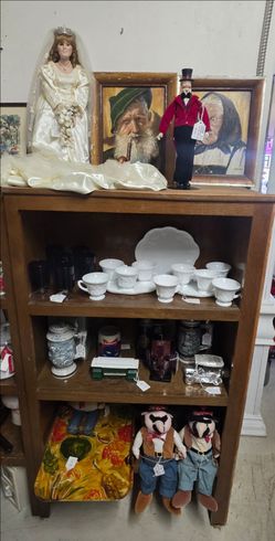 Our New Booth At Wompie's Trash to Treasures.