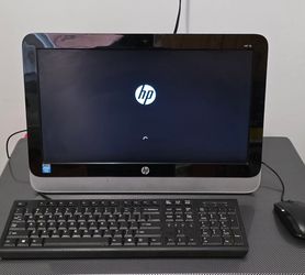 HP 19-2113W 19.5in. (500GB, Intel Celeron, 2.41GHz, 4GB) All-in-One Desktop