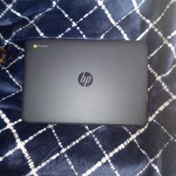 HP Chromebook With Charger 