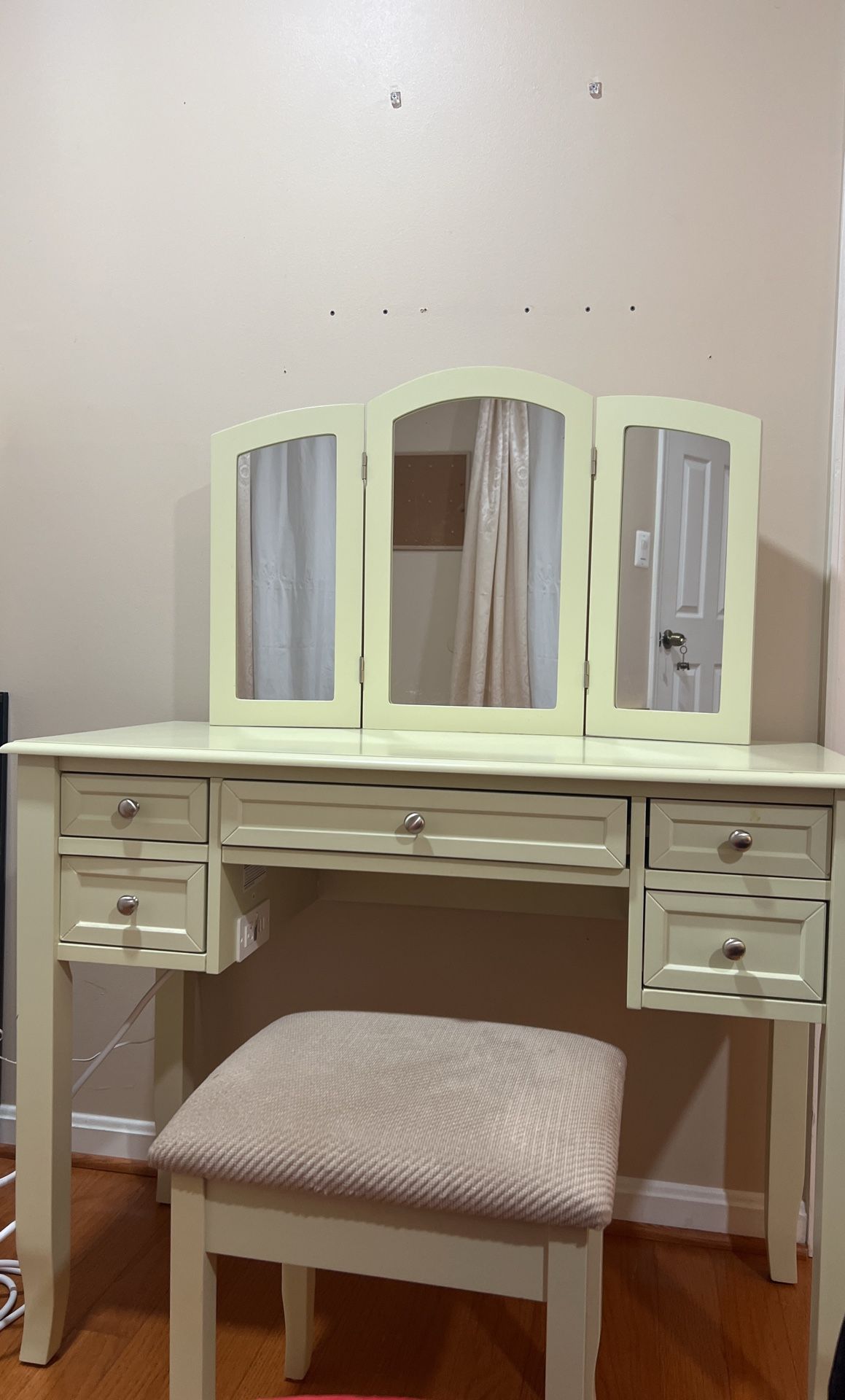 Vanity Mirror