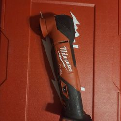 Milwaukee Oscillating Tool