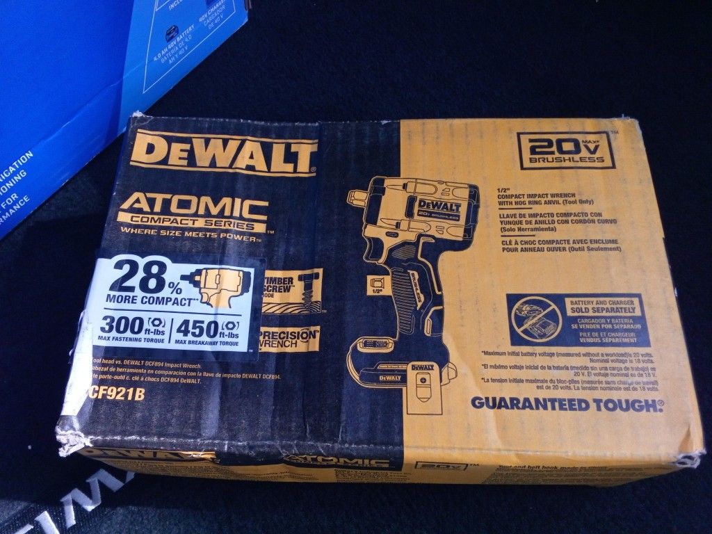 DeWalt Atomic Compact Impact Wrench