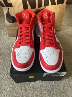 Air Jordan 1 Mid 'Barcelona Sweater Red Patent' Mens Sz 10.5 No LID