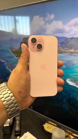 Apple iPhone 15 128GB Unlocked / Liberado $440