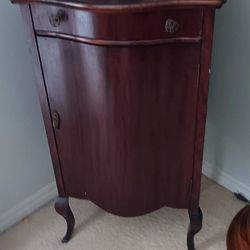 Antique Traditional Mahogany Sheet Music Record Cabinet