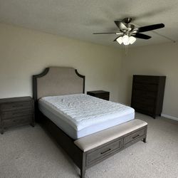 Queen Bedroom Set