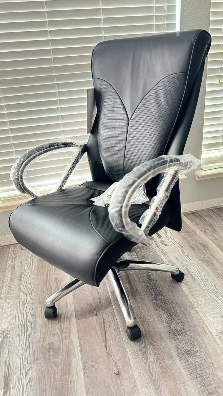 New Genuine Leather Office Chair 