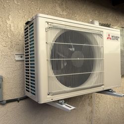 Mitsubishi Mini split air conditioner with heat pump